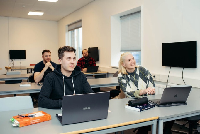 EA Dania Administrationsøkonom Web